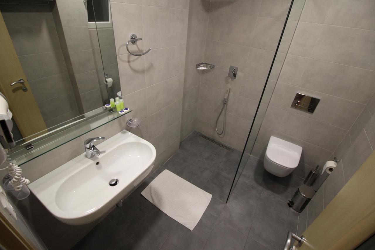 Hotel Ari Σαράντα Εξωτερικό φωτογραφία