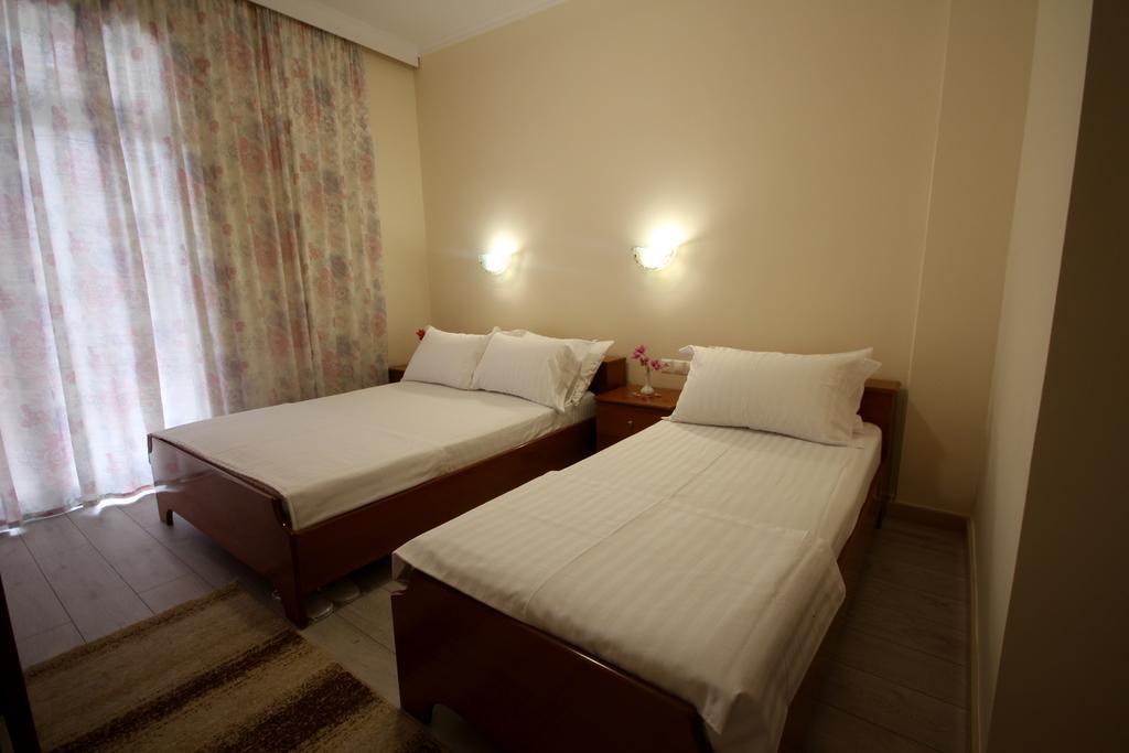 Hotel Ari Σαράντα Εξωτερικό φωτογραφία