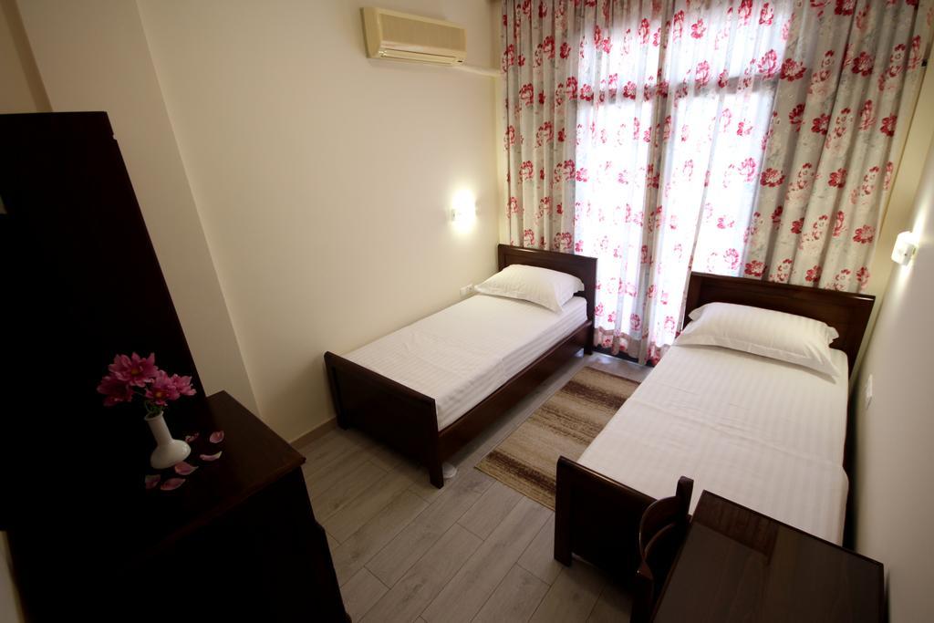 Hotel Ari Σαράντα Εξωτερικό φωτογραφία
