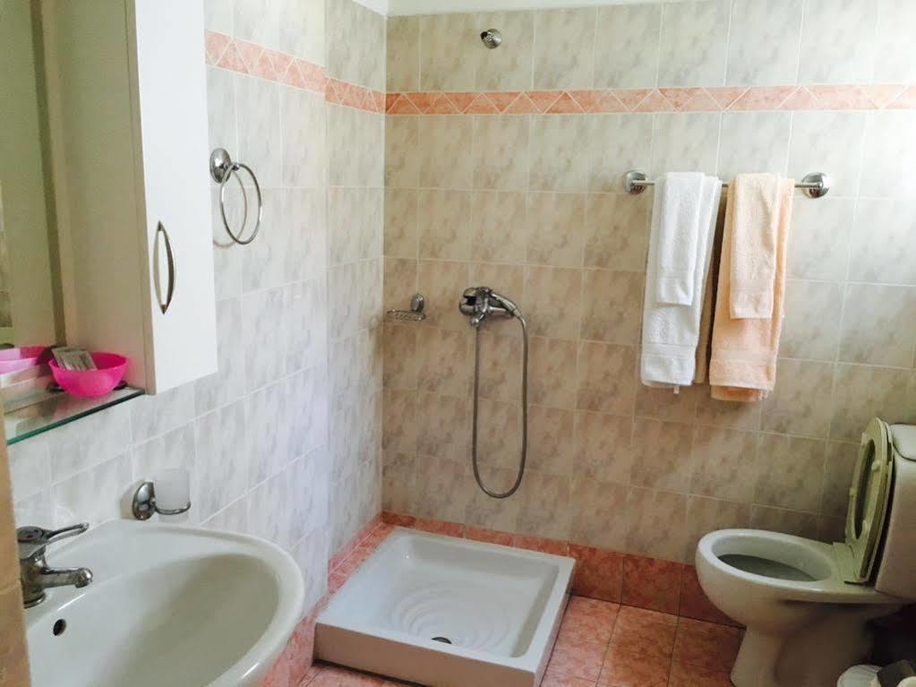 Hotel Ari Σαράντα Εξωτερικό φωτογραφία