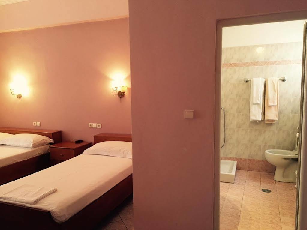 Hotel Ari Σαράντα Εξωτερικό φωτογραφία