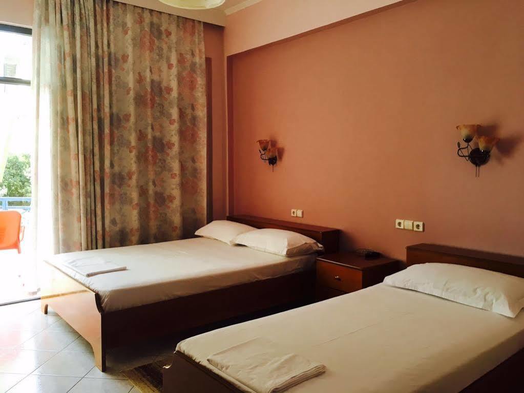 Hotel Ari Σαράντα Εξωτερικό φωτογραφία